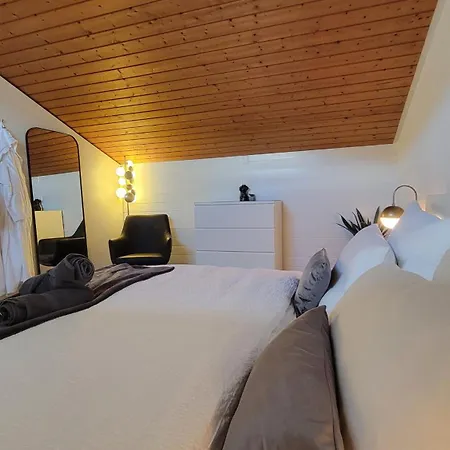 Lakeview Loft*lake/ferry Access* דירה *